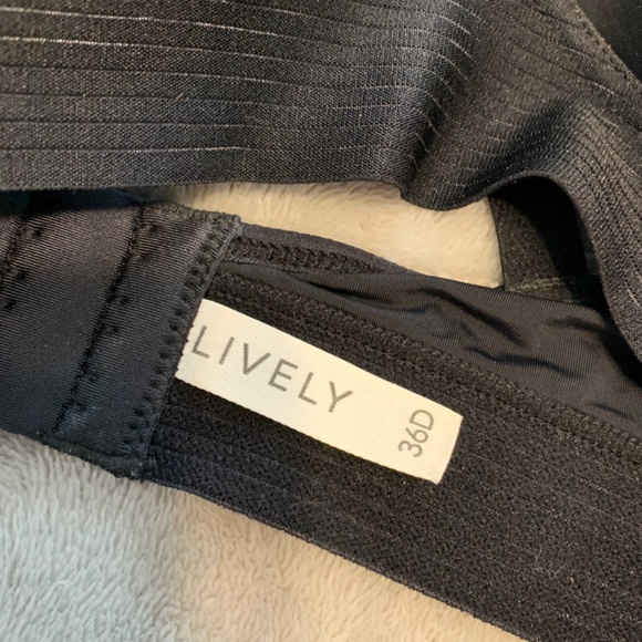 Lively bras - Picture 3 of 4